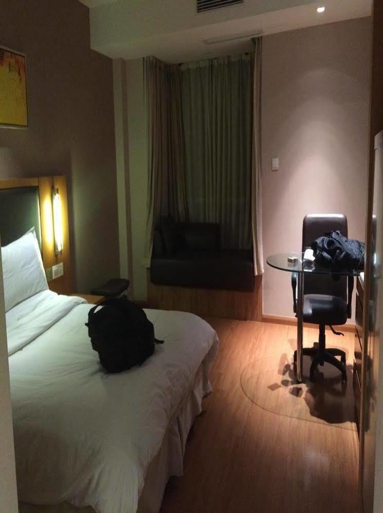 Ji Hotel Shanghai Jingan Temple Kangding Road Экстерьер фото